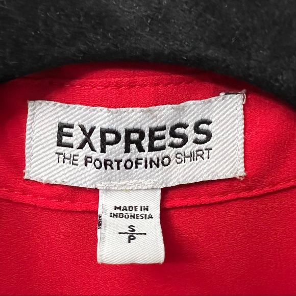 EXPRESS Solid Red Two Pocket Portfolio Shirt
Blouse Button Down Slim Fit Top S - Picture 9 of 16